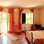Della Mimosa Oda ve Kahvaltı Alia