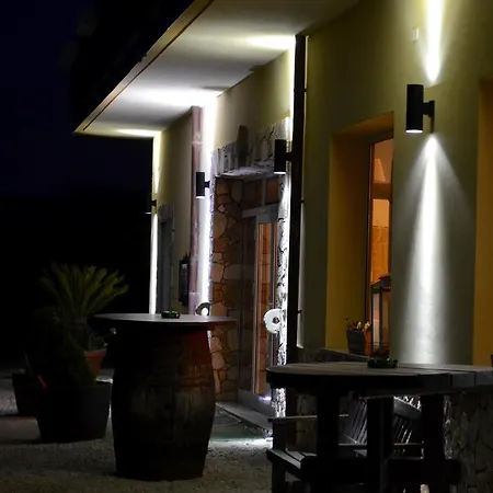 Della Mimosa Bed and breakfast Alia